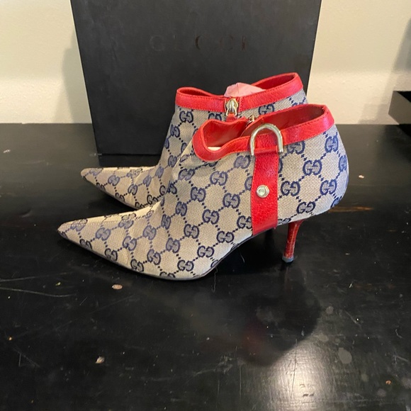 GUCCI GG TOM FORD BOOTIES BLUE/RED Size:7.5  FANTASTIC  PREOWNED CONDITION - Picture 4 of 12